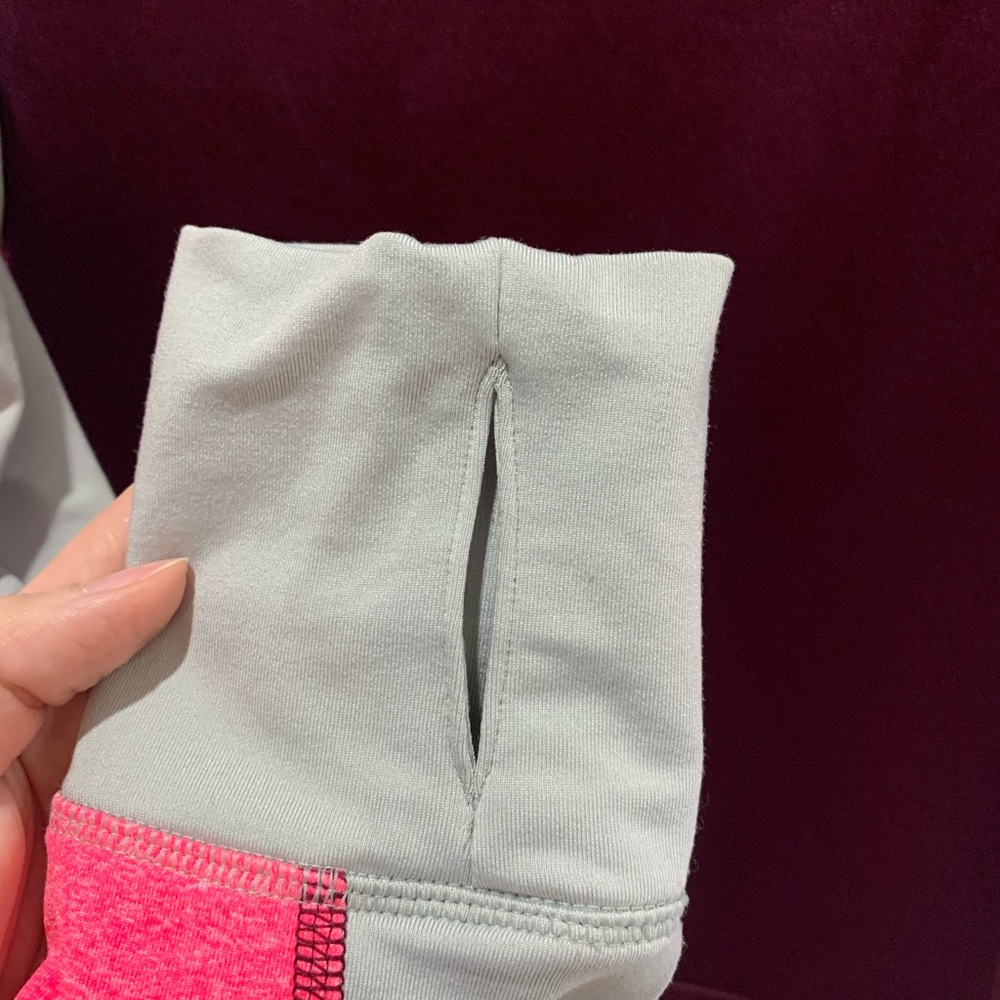 Victoria Secrets Pink - Picture 3 of 6